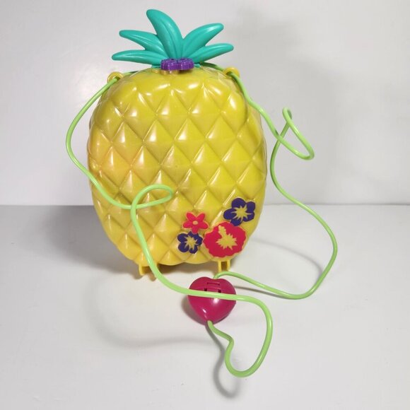Polly Pocket Tropicool Pineapple Wearable Purse Compact Toy Playset 2019 Mattel - Picture 2 of 15
